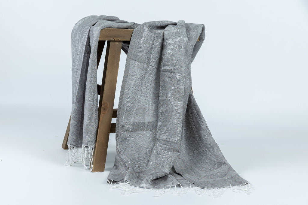 Timeless Elegance: Wool-Silk Blend Scarf in Grey