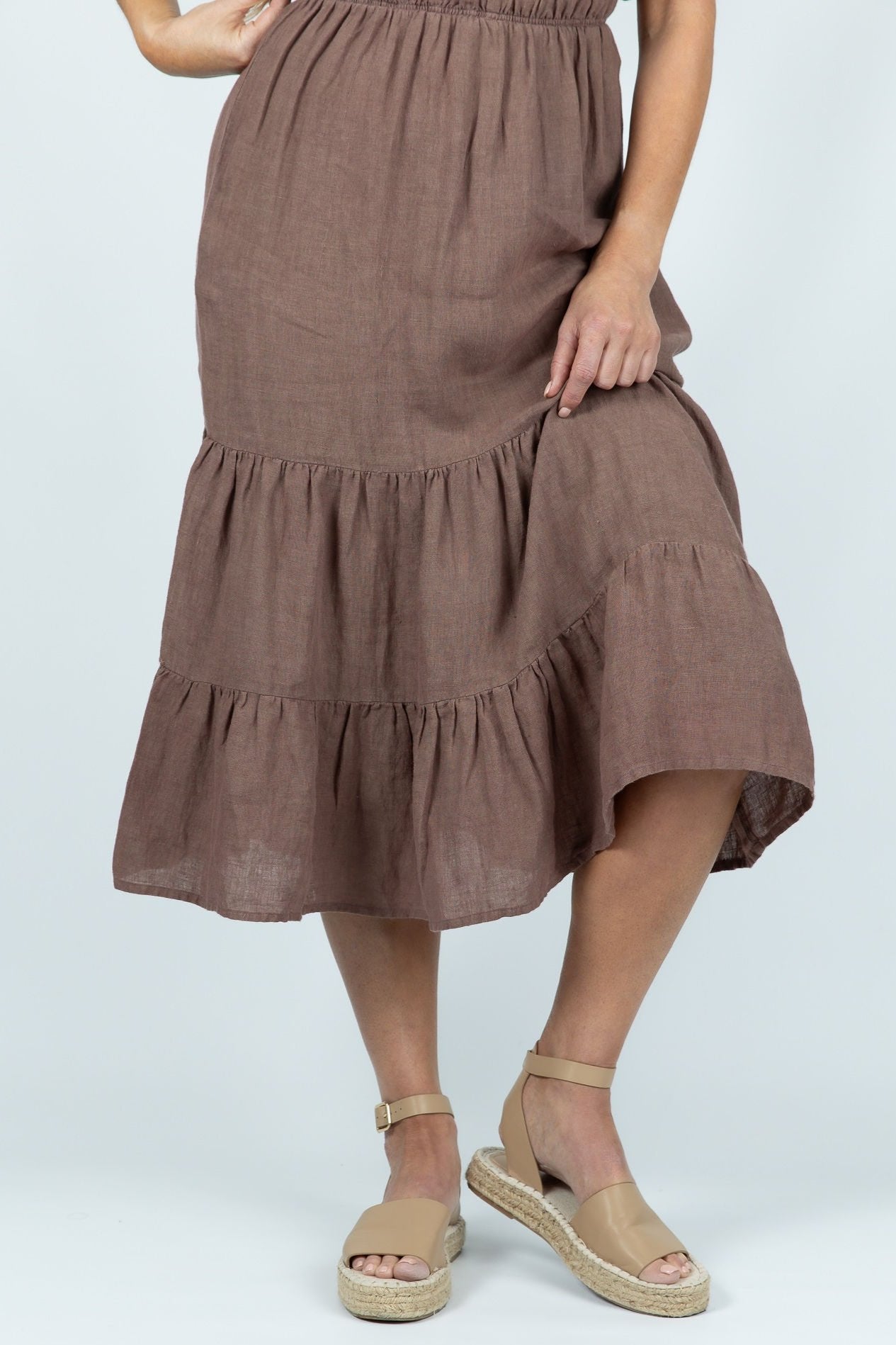 Wave Crest Tiered Midi Dress in Brown